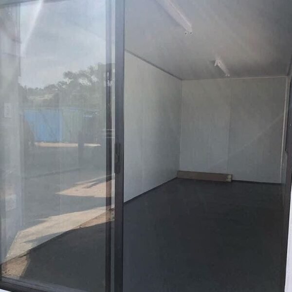 shippingcontainers_4use_1655901710_2866233750087041483_7681475953-600x600-1.jpg