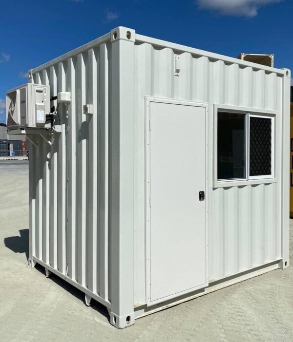 premiershippingcontainers_1600729416_2403415004727883256_4553681639-1-600x702-1-1.jpg